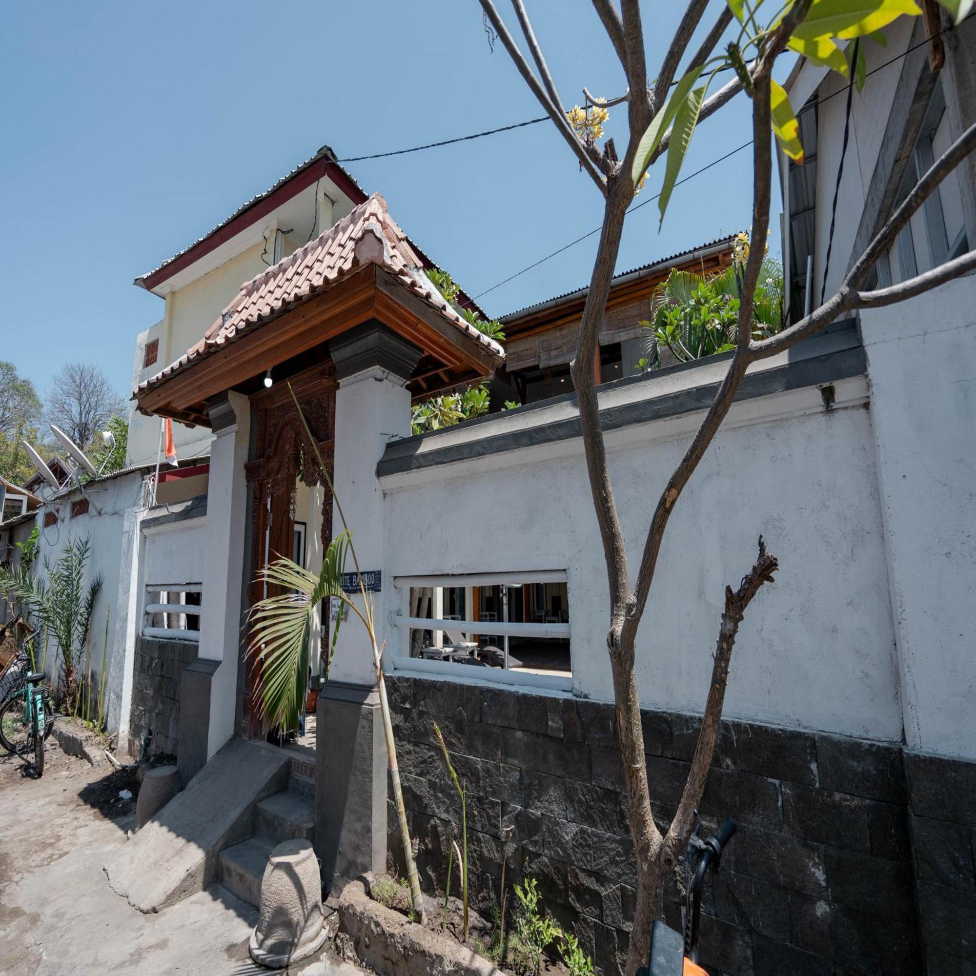 Gili White Bamboo Resort Τζίλι Τραγουανγκάν Εξωτερικό φωτογραφία